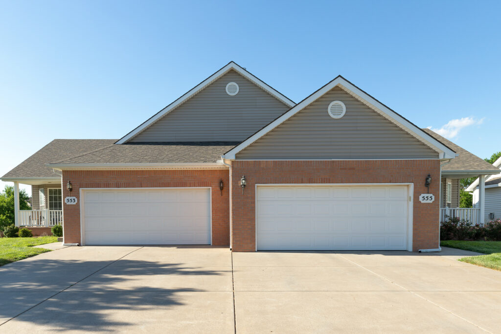 555 N Bristol Ct Featured Image