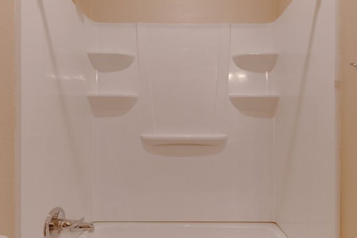09-guest-bathroom-angle-2