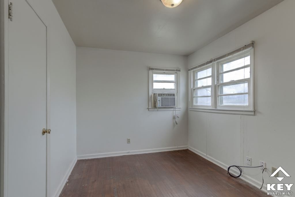 1122 N Glendale, Photo 5