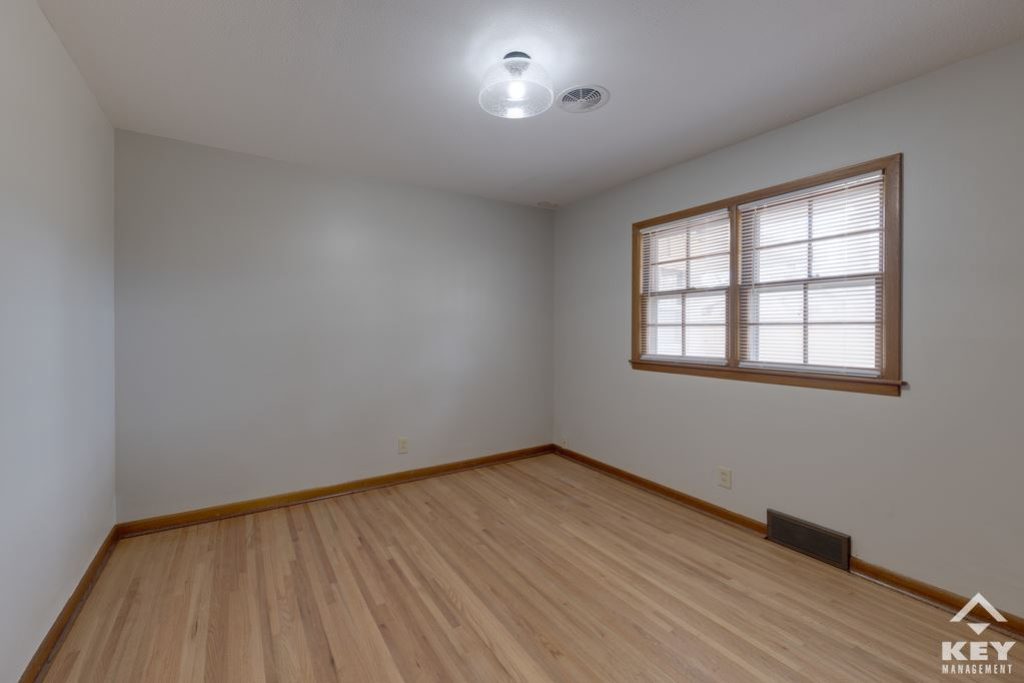 1143 Patricia St, photo 15