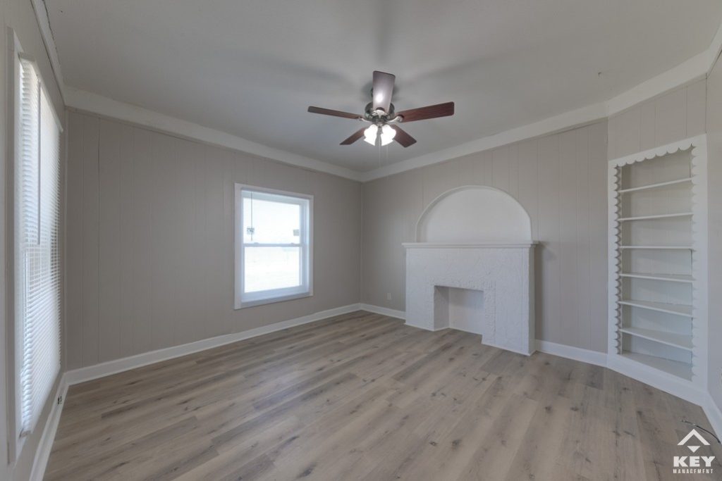 1143 S Osage St, photo 3