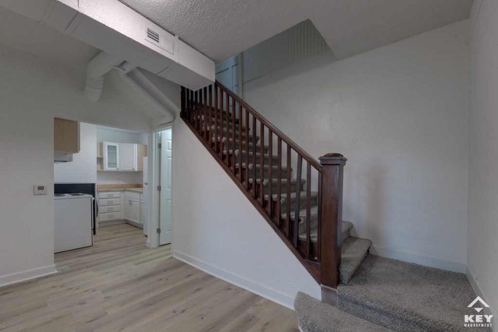 1143 S Osage St, photo 6