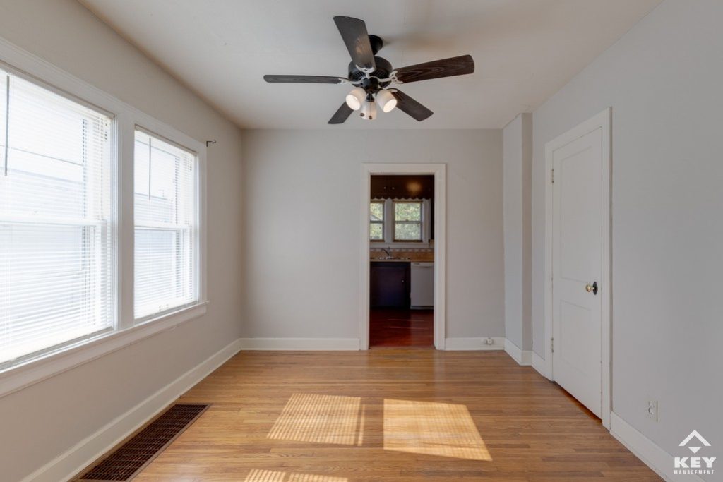 115 N Oliver Ave, photo 4