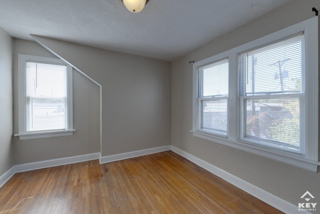 115 N Oliver Ave, photo 15