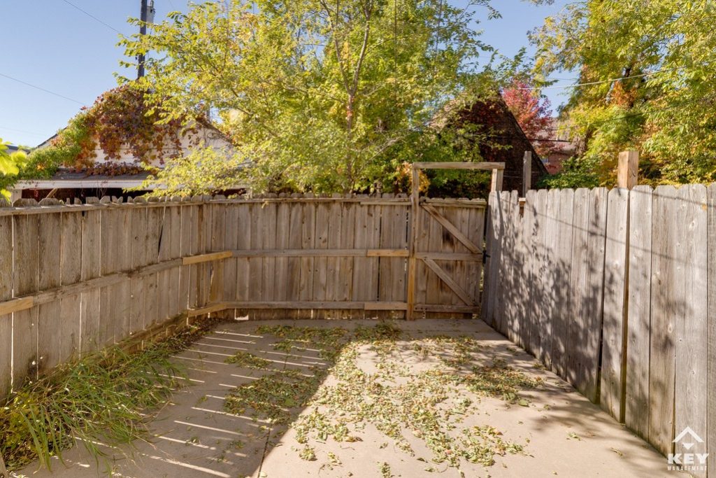 115 N Oliver Ave, photo 17