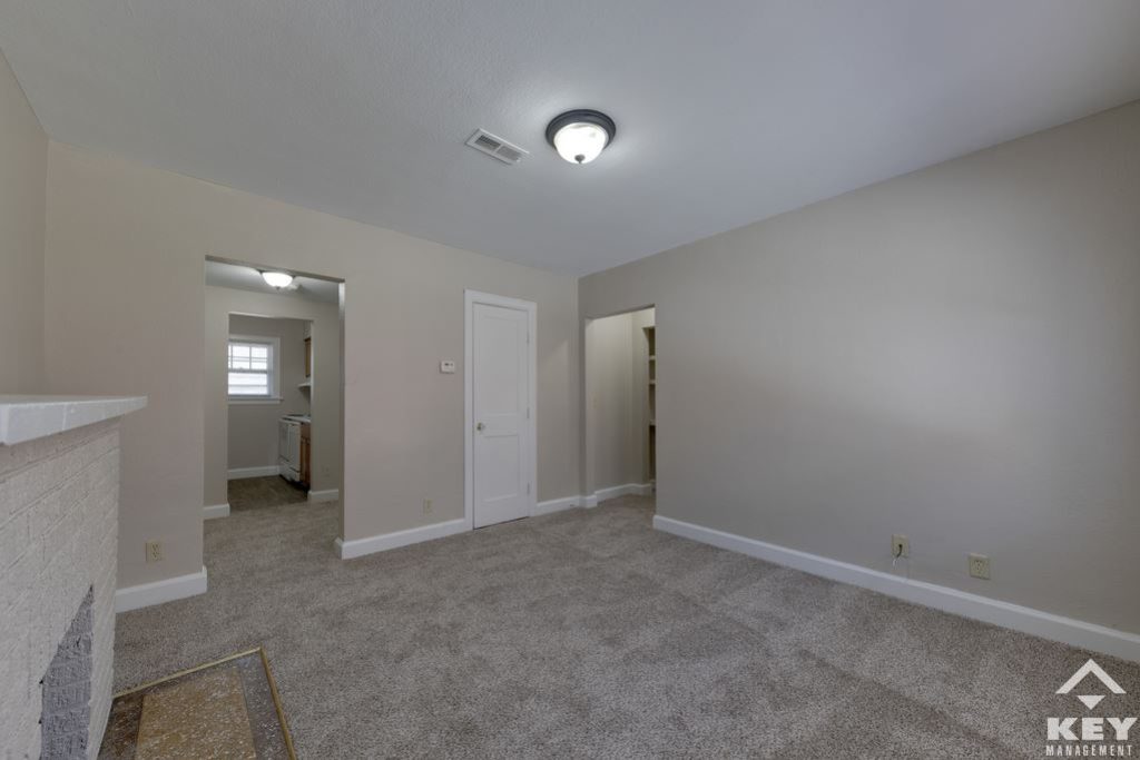 1156 N Emporia 525 sq. ft. - photo 2