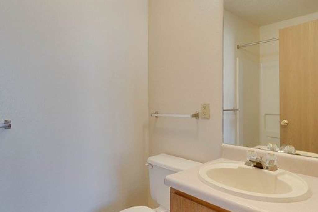 15-master-bathroom-angle-1