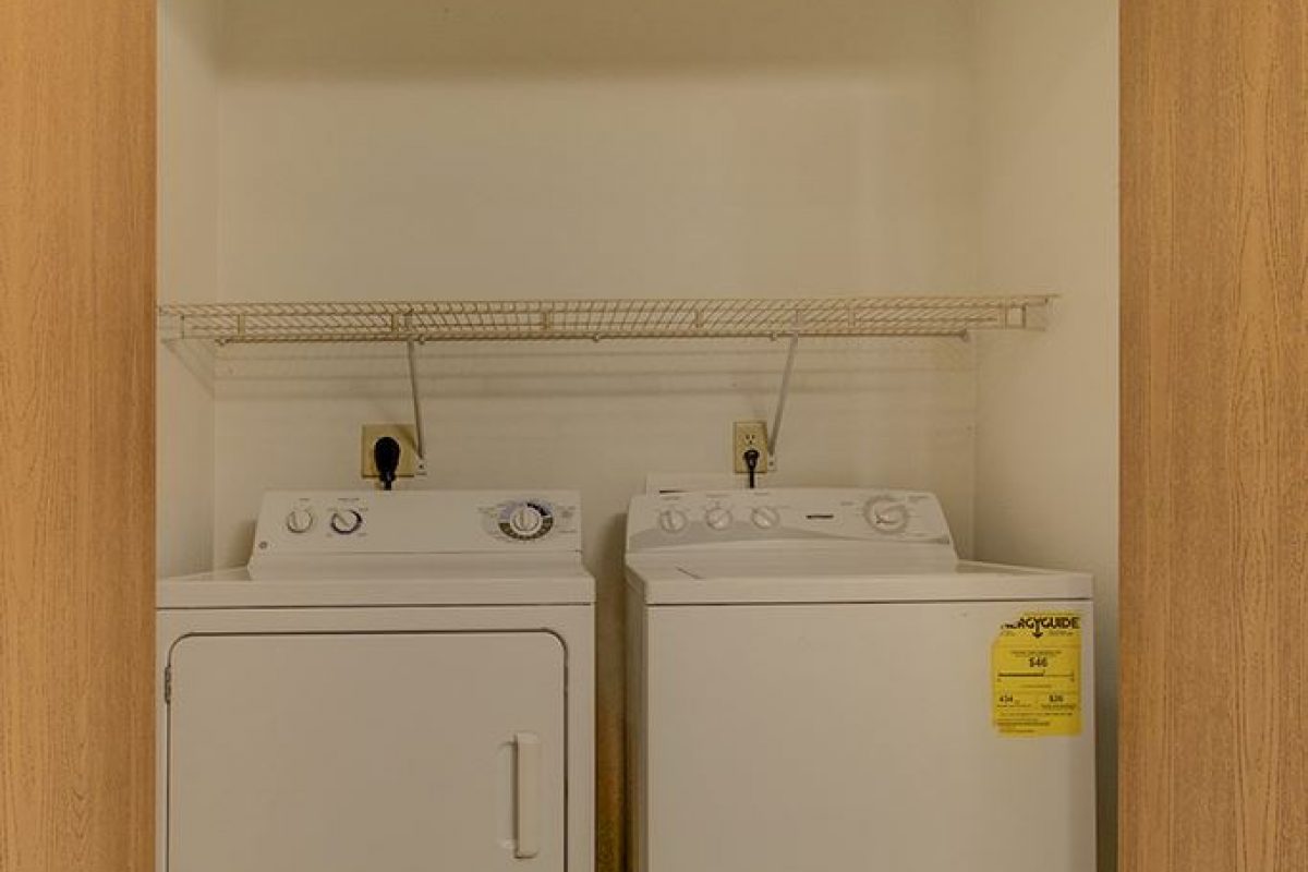 16-bathroom-washer-dryer