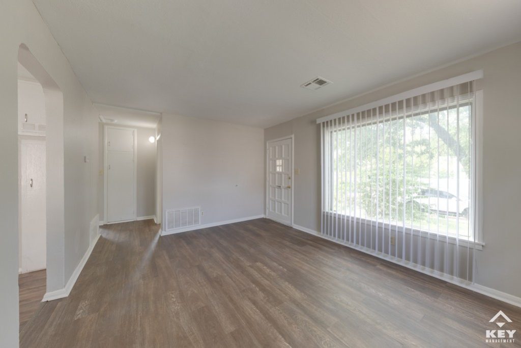1848 N Green St, photo 7