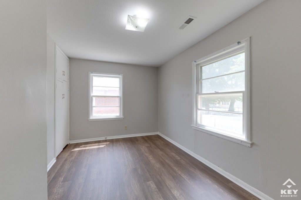 1848 N Green St, photo 9