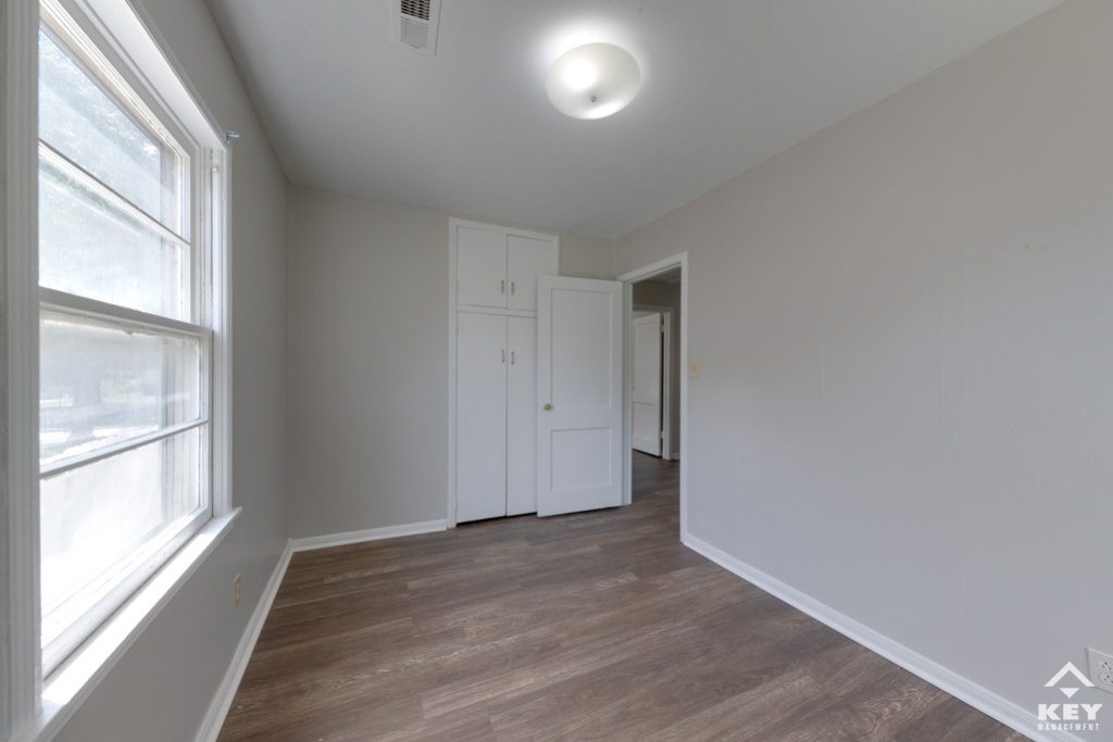 1848 N Green St, photo 15