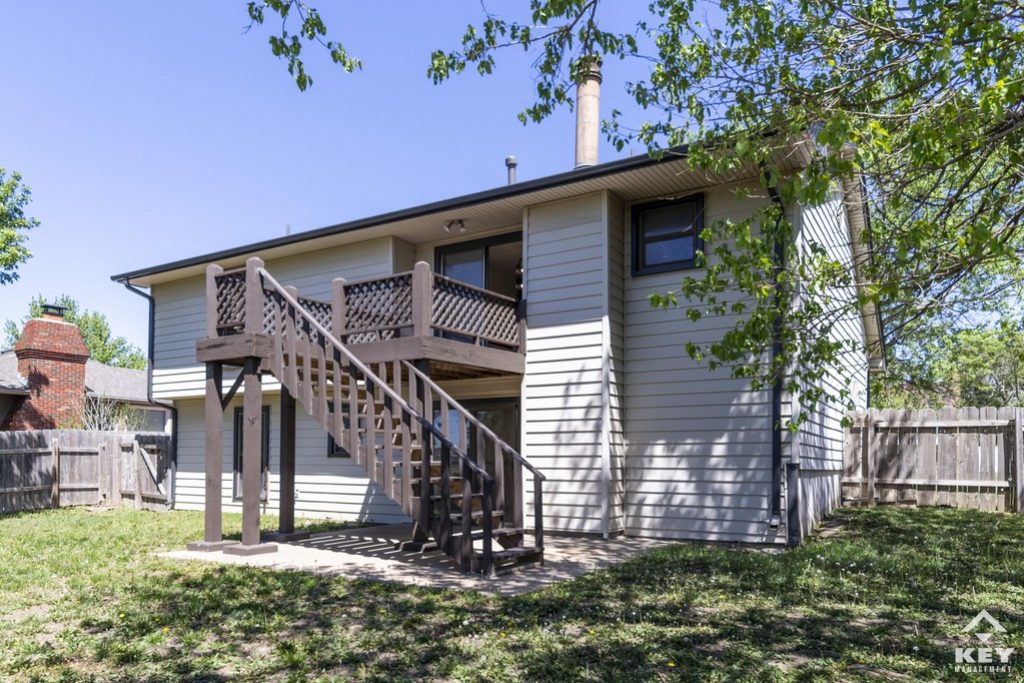 1913 S White Oak Dr, photo 27