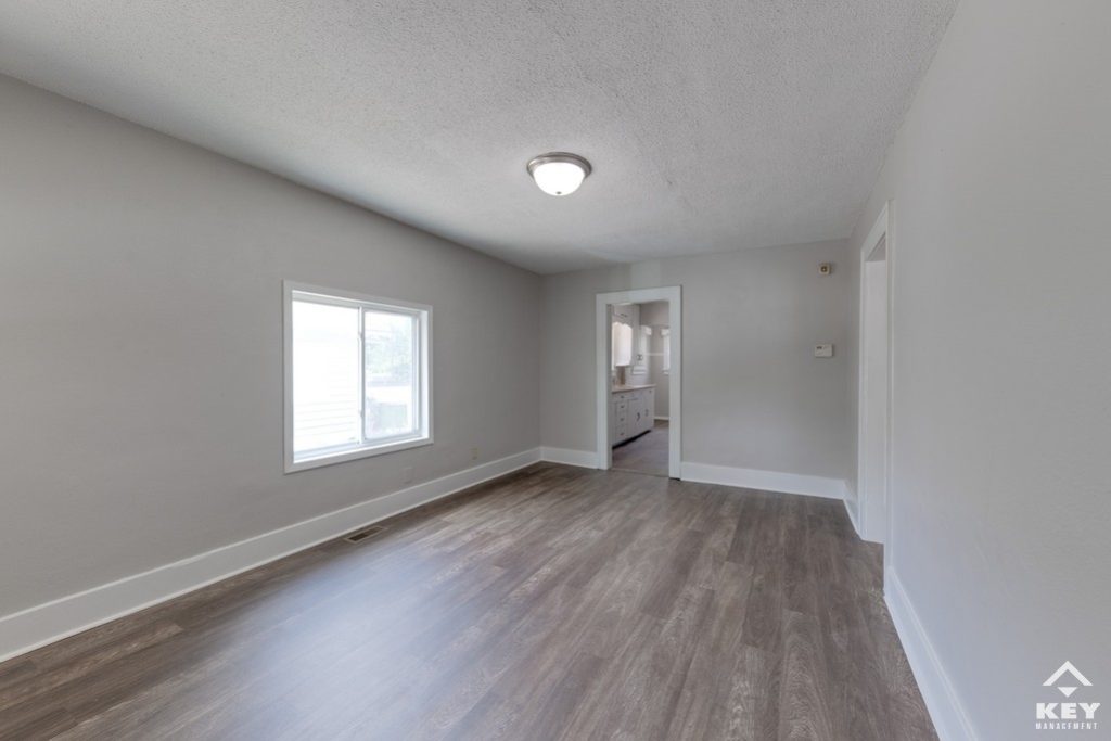 223 N Meridian Ave, photo 3