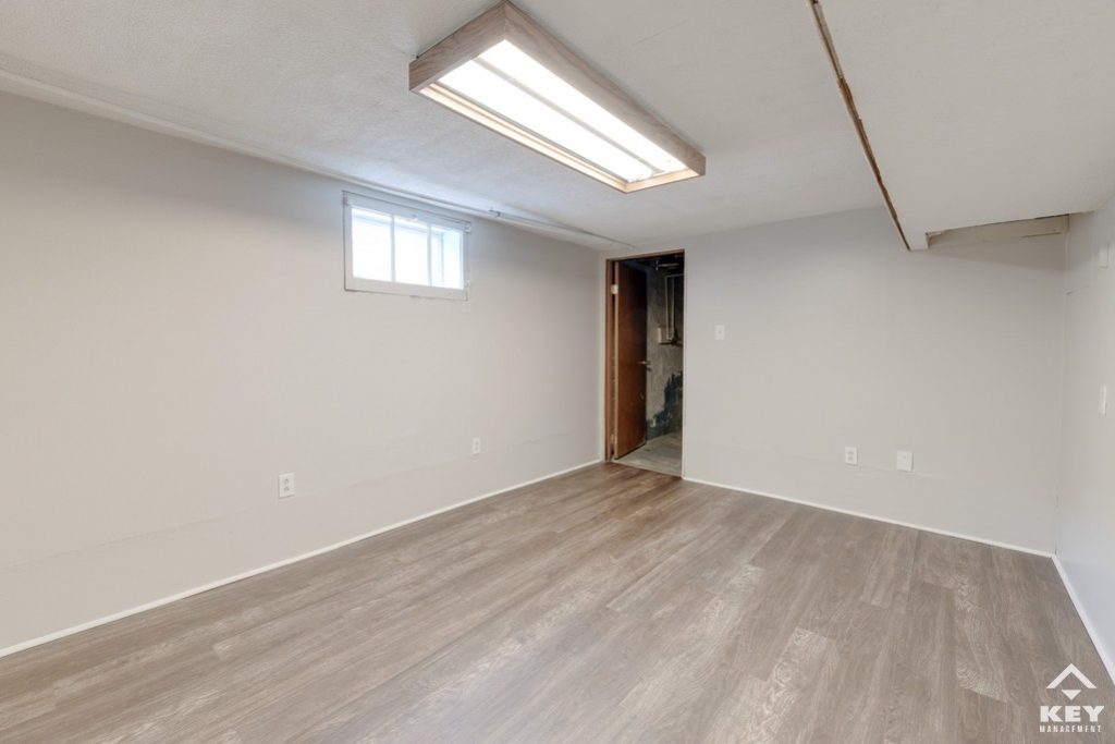 223 N Meridian Ave, photo 18