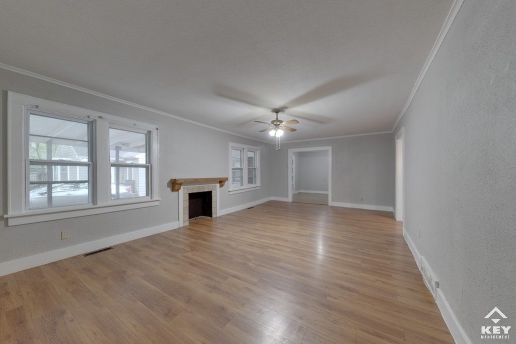 705 S Pershing Ave, photo 2