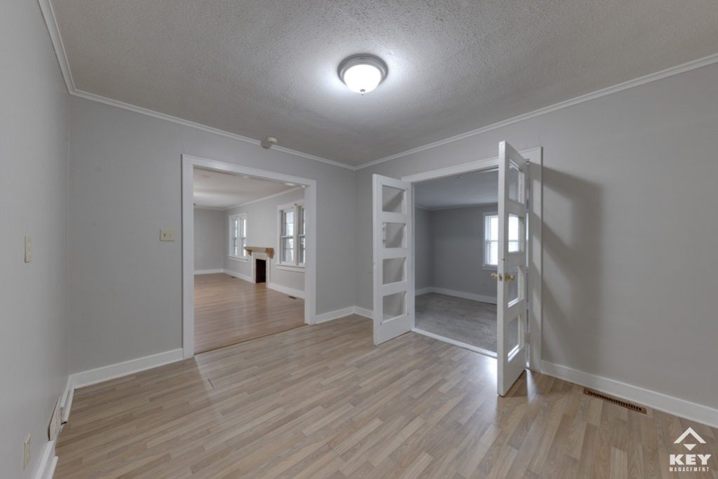 705 S Pershing Ave, photo 7