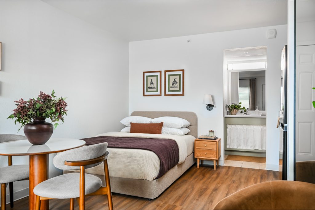 Live Oak, model apartment, photo 3