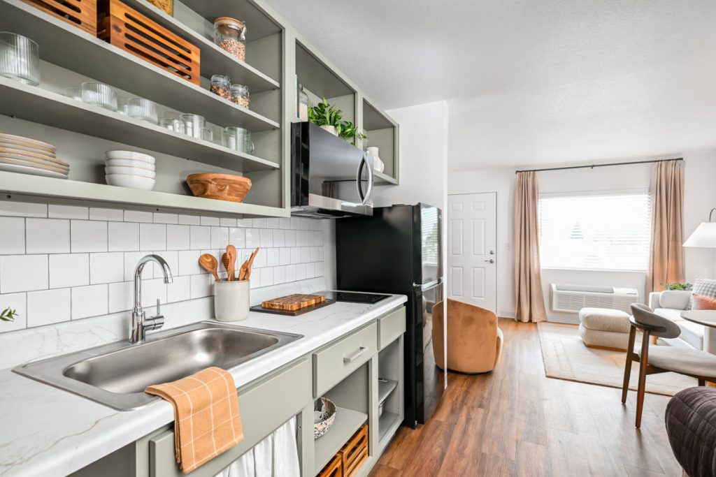 Live Oak, model apartment, photo 6