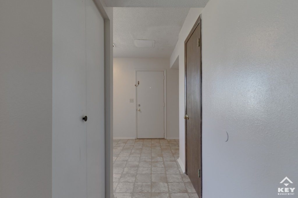 Seneca Village 2 bedroom, photo 3