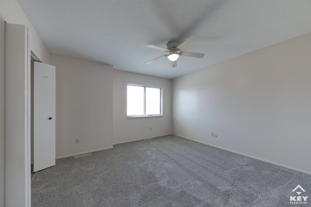 Seneca Village 2 bedroom, photo 13