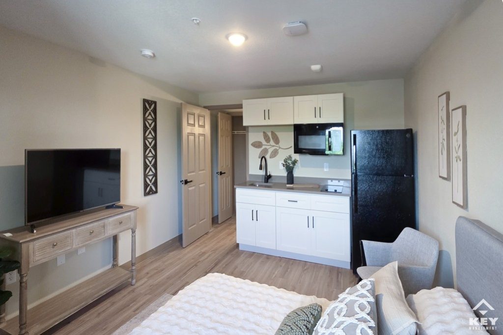The Mill on 76 — Sloan Model (8/2026), photo 2